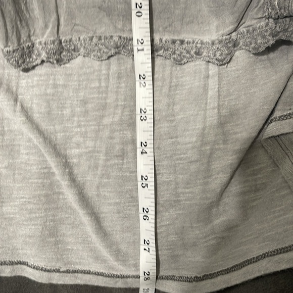 EUC Knox Rose gray top size M - Picture 6 of 8